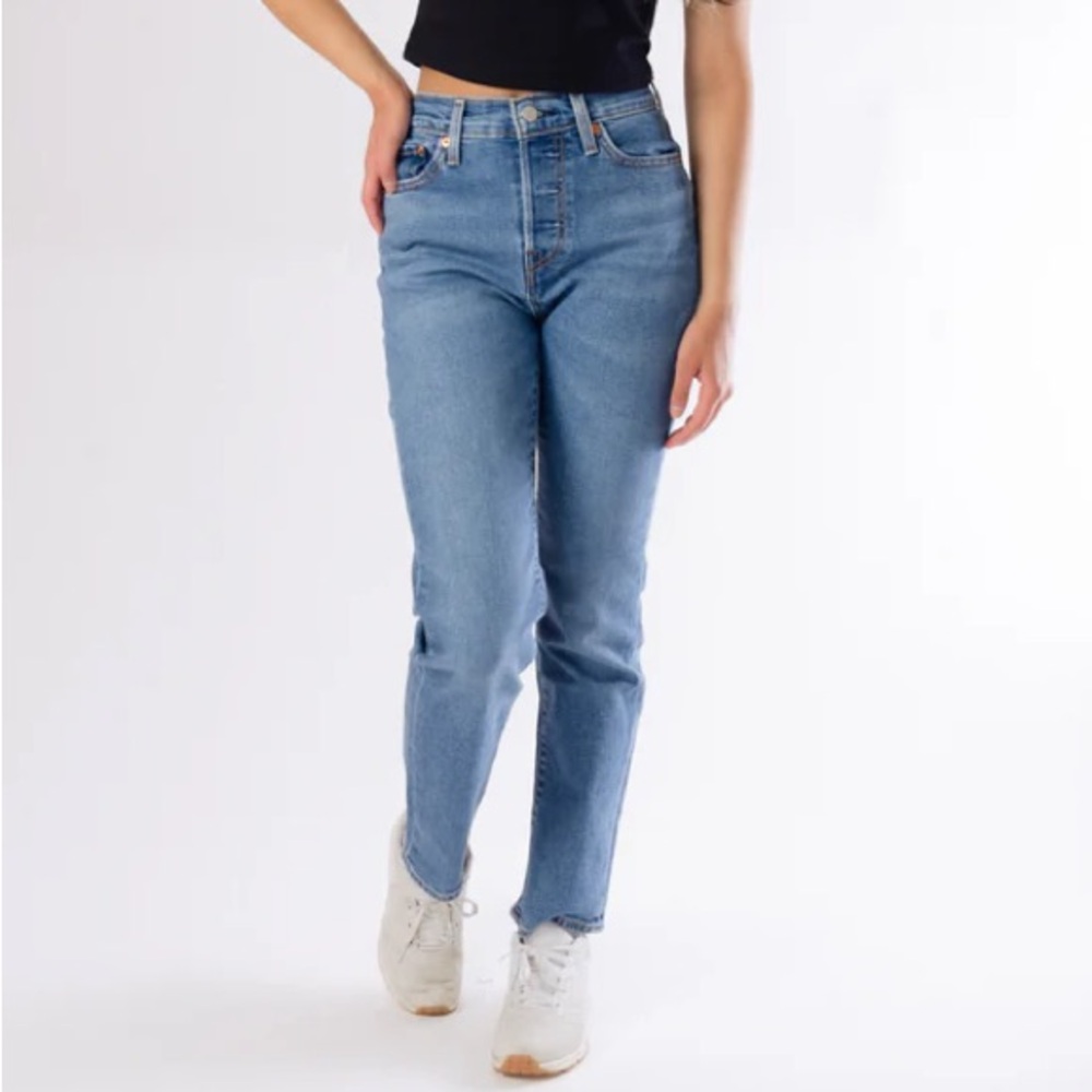LEVI’S Wedgie Straight Fit Jeans in Summer Love In The Mist - Picture 14 of 14